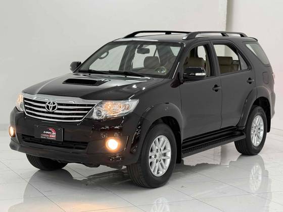 TOYOTA HILUX SW4 3.0 SR 4X4 16V TURBO INTERCOOLER DIESEL 4P AUTOMÁTICO